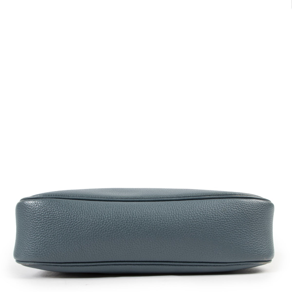 Original vintage Delvaux Blue Leather Top handle on Labellov 2nd hand Luxury site in good condition and good price