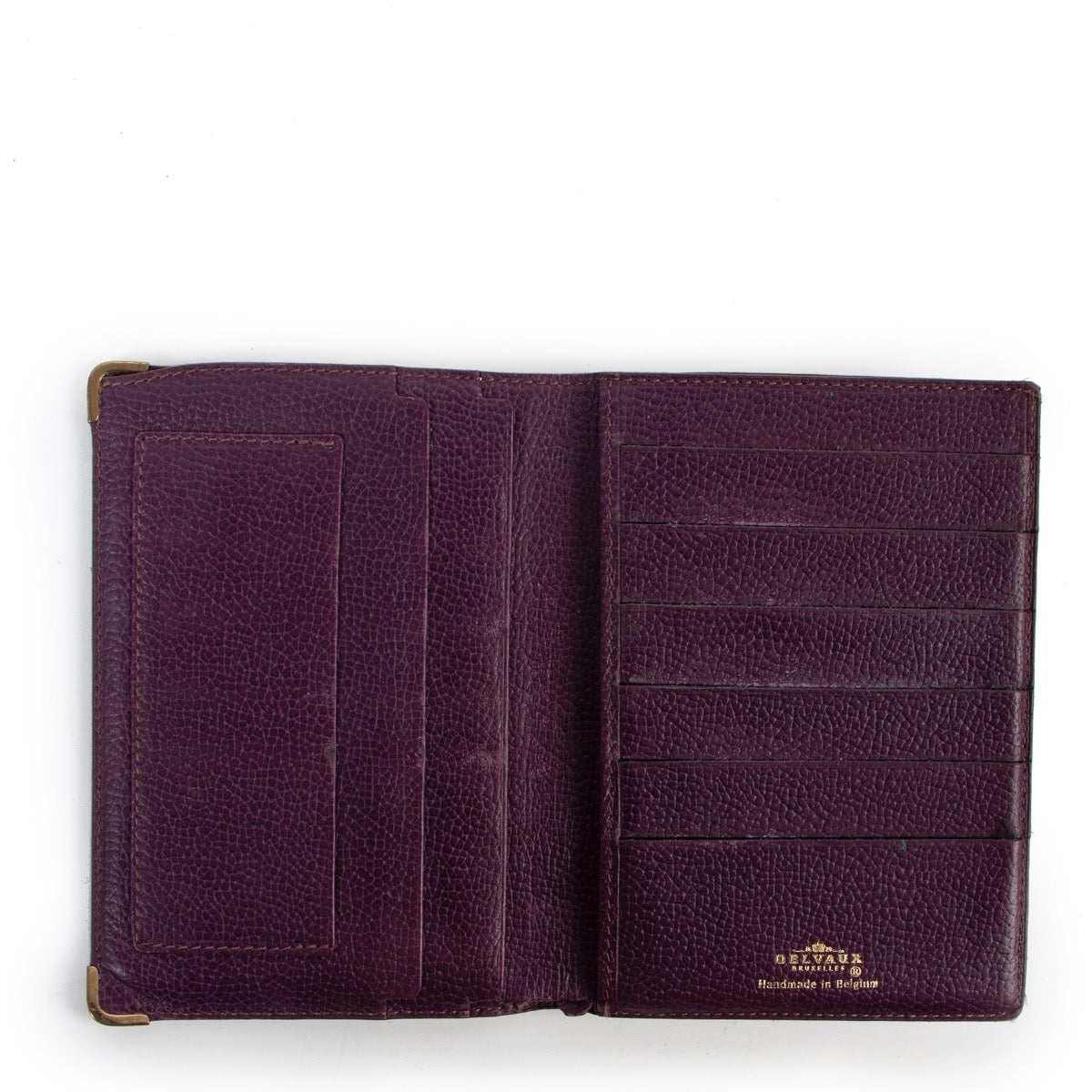 Original 2nd hand Delvaux Purple Leather Wallet in very good condition on Labellov vintage site for designer items