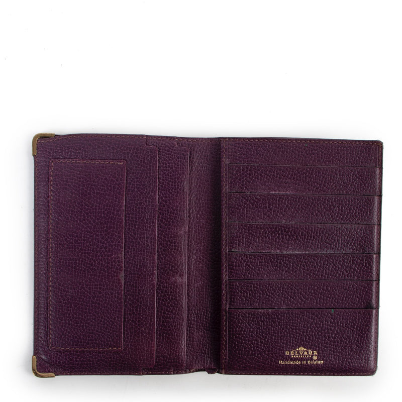 Original 2nd hand Delvaux Purple Leather Wallet in very good condition on Labellov vintage site for designer items