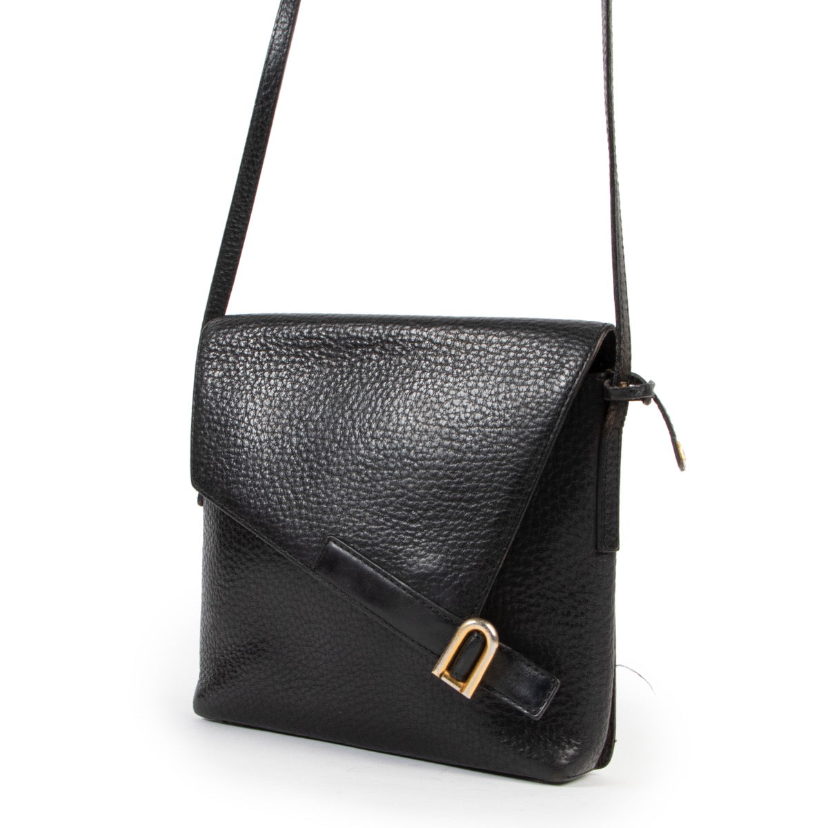 Buy these Delvaux Black Leather Crossbody for a reasonable price at Labellov online or in store. Koop deze Delvaux Black Leather Crossbody voor een redelijke prijs bij Labellov online of in de winkel.