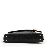 Buy these Delvaux Black Leather Crossbody for a reasonable price at Labellov online or in store. Koop deze Delvaux Black Leather Crossbody voor een redelijke prijs bij Labellov online of in de winkel.