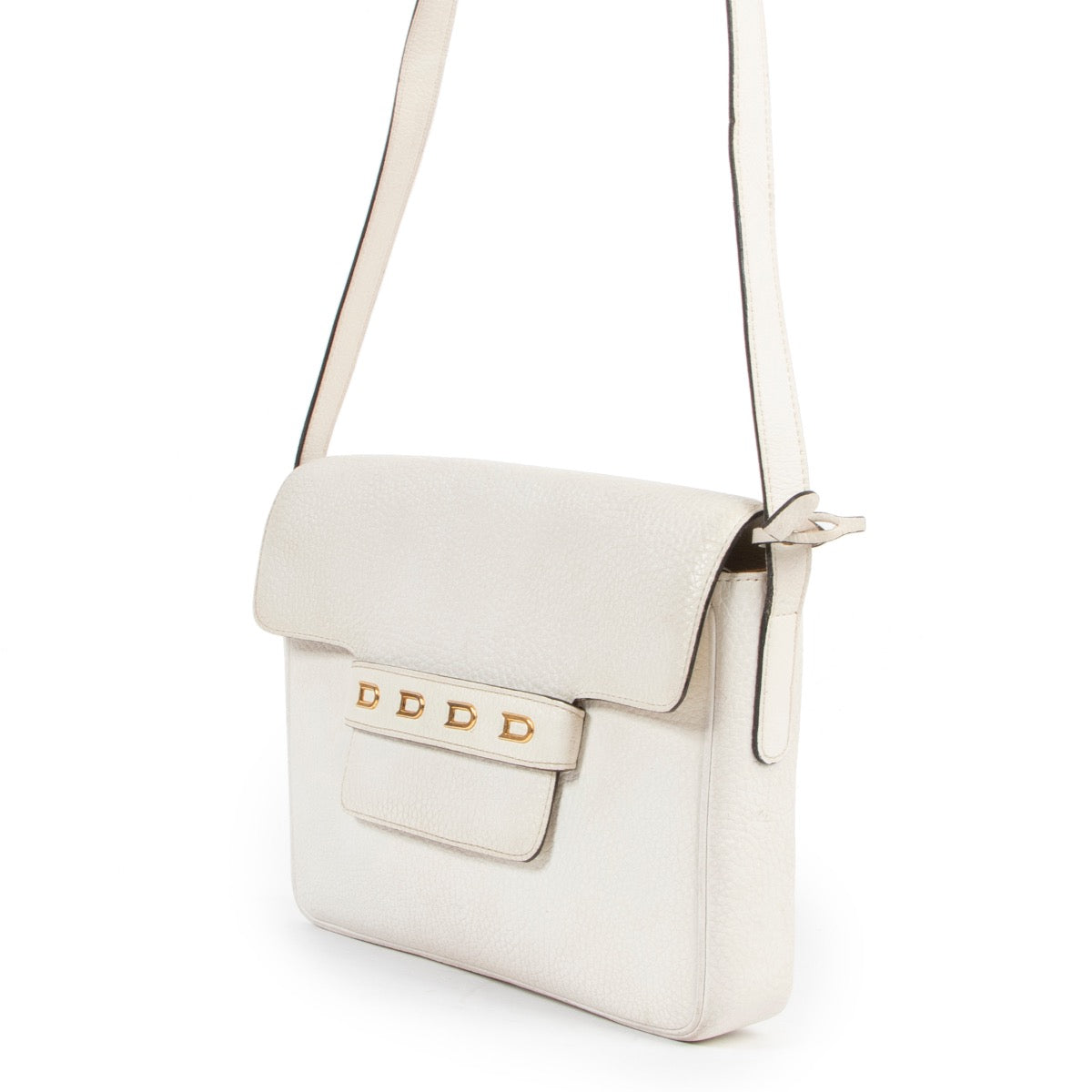 Buy these Delvaux White Crossbody DDD for a reasonable price at Labellov online or in store. Koop deze Delvaux White Crossbody DDD voor een redelijke prijs bij Labellov online of in de winkel.