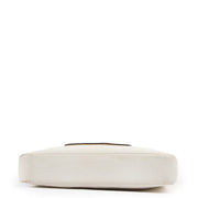 Buy these Delvaux White Crossbody DDD for a reasonable price at Labellov online or in store. Koop deze Delvaux White Crossbody DDD voor een redelijke prijs bij Labellov online of in de winkel.