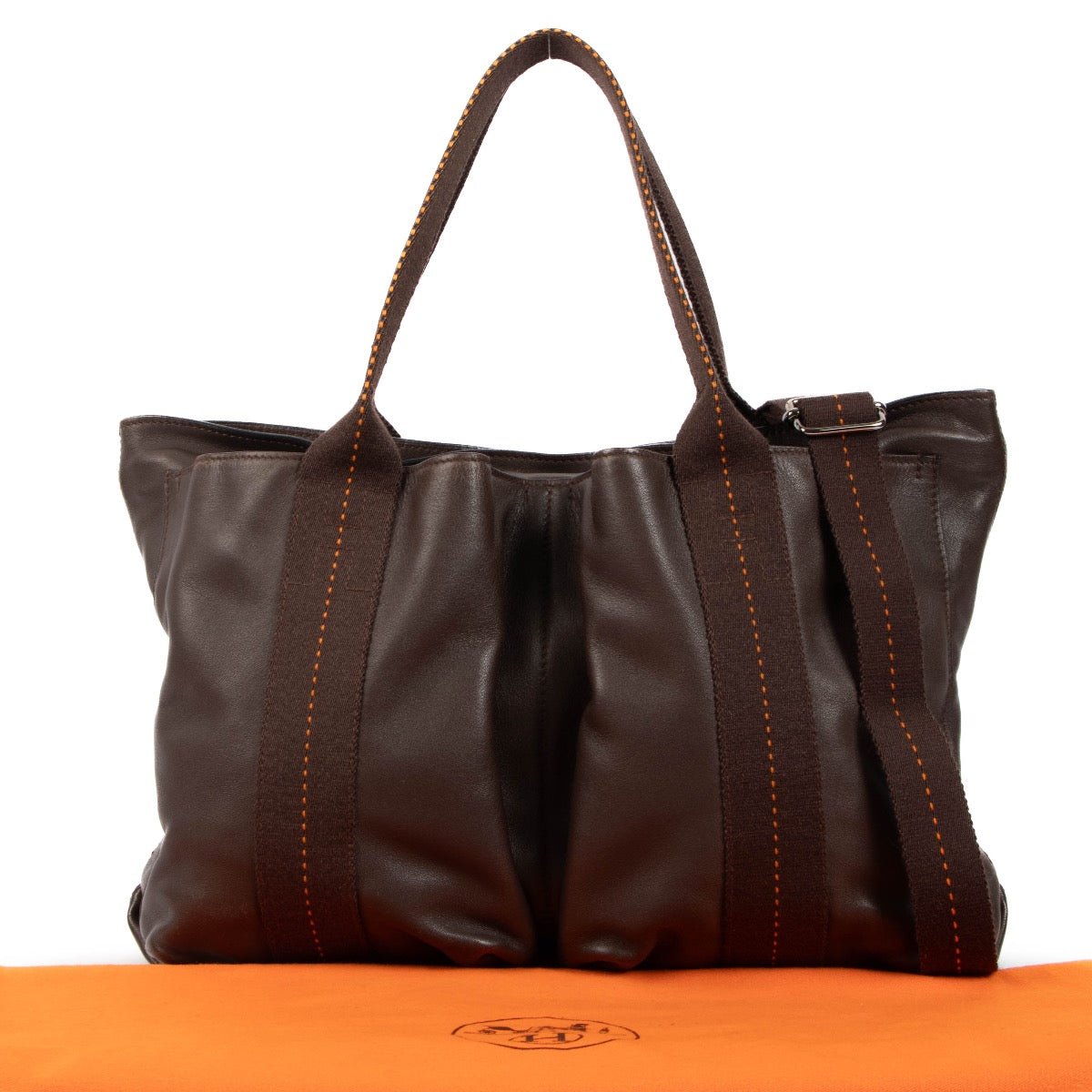 Buy a verified second-hand Hermes Brown Leather Caravane Shopping Bag in very good condition at Labellov Antwerp, Brussels, Knokke