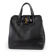 Shop safe online 100% authentic second hand Delvaux Black Simplissime N/S Tote Top Handle Bag at the right price at Labellov in Antwerp.