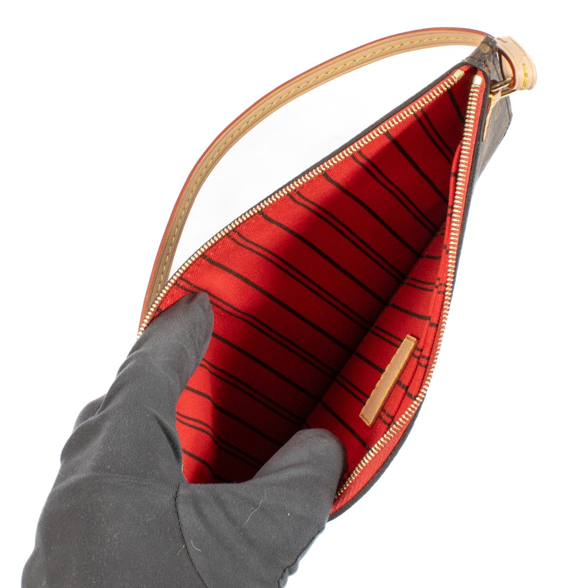 shop 100% authentic second hand Louis Vuitton Monogram Neverfull Clutch on Labellov.com