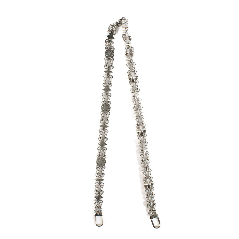 Shop safe online at Labellov in Antwerp, Brussels and Knokke this 100% authentic second hand Louis Vuitton silver My Flower Chain