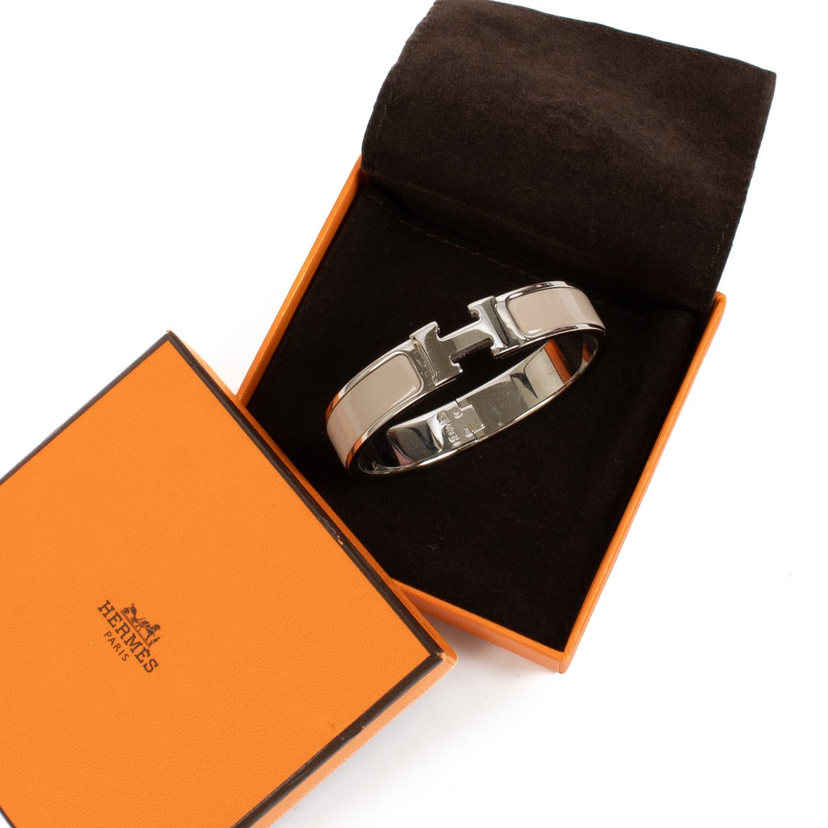 authentic pre loved Hermès taupe Clic H Bracelet on Labellov.com