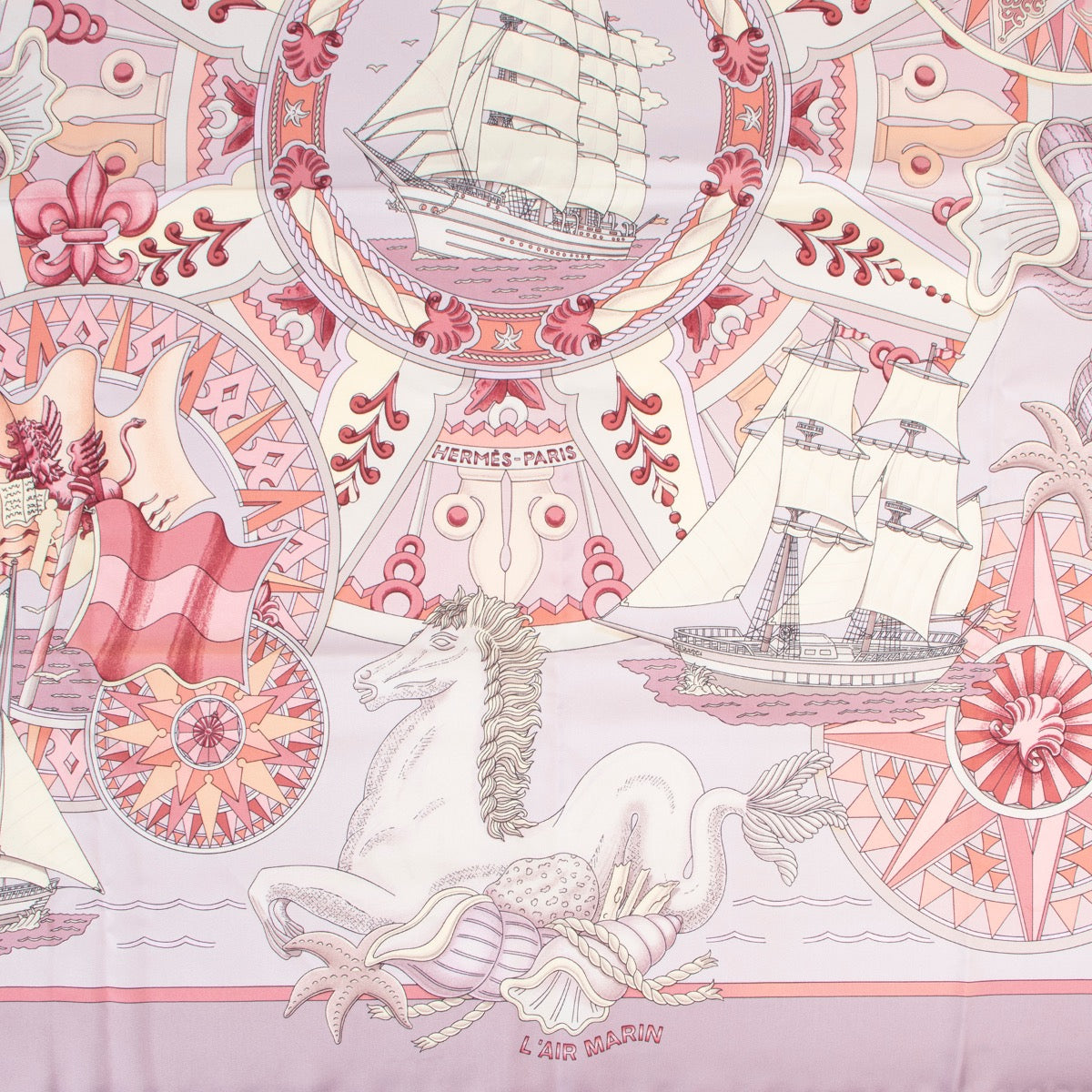 Hermès Pink L'air Marin Scarf in very good condition with vacation Marine prints in the original state on Labellov Luxury vintage store for 2nd hand designers