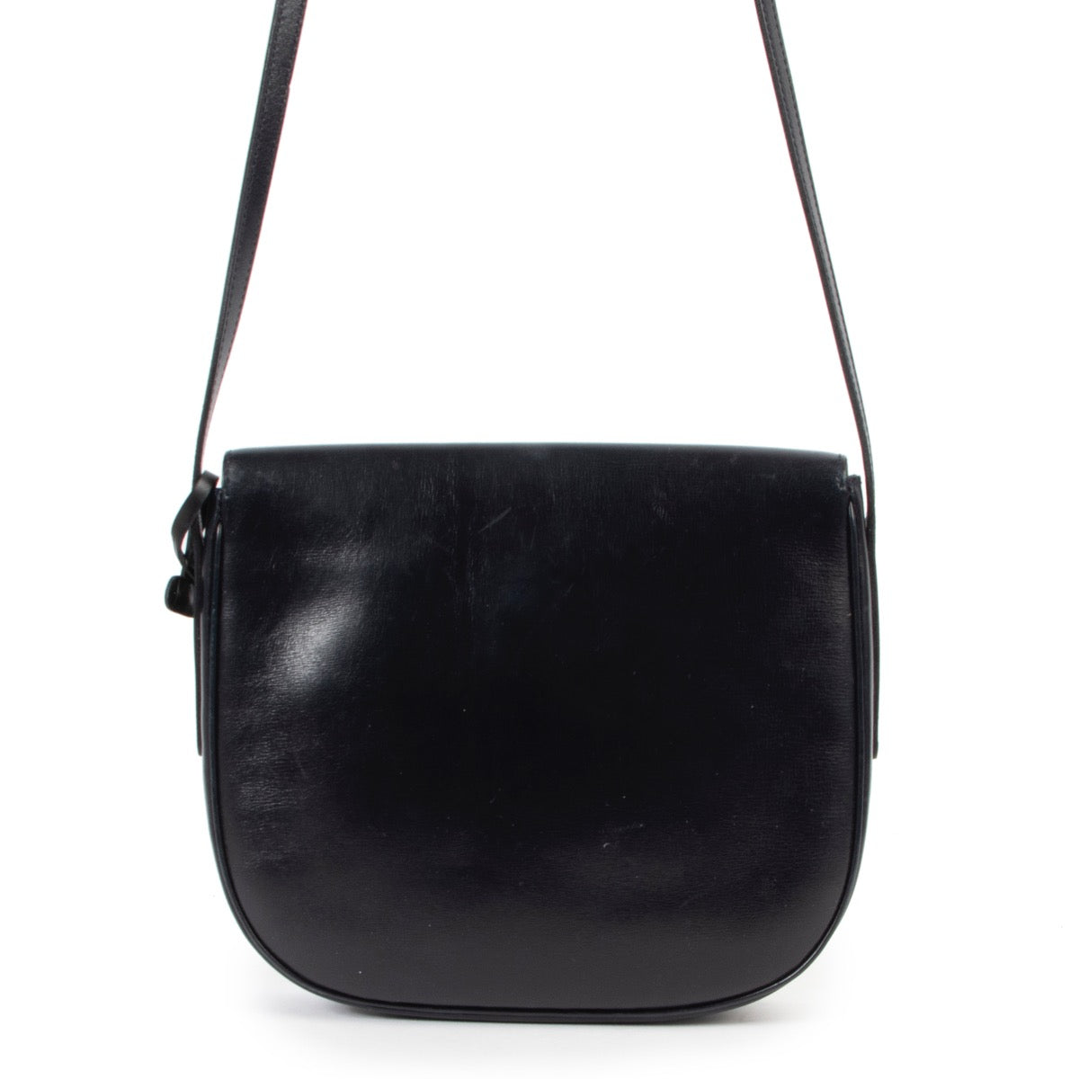 Buy these Delvaux Navy Blue Crossbody for a reasonable price at Labellov online or in store. Koop deze Delvaux Navy Blue Crossbody voor een redelijke prijs bij Labellov online of in de winkel.