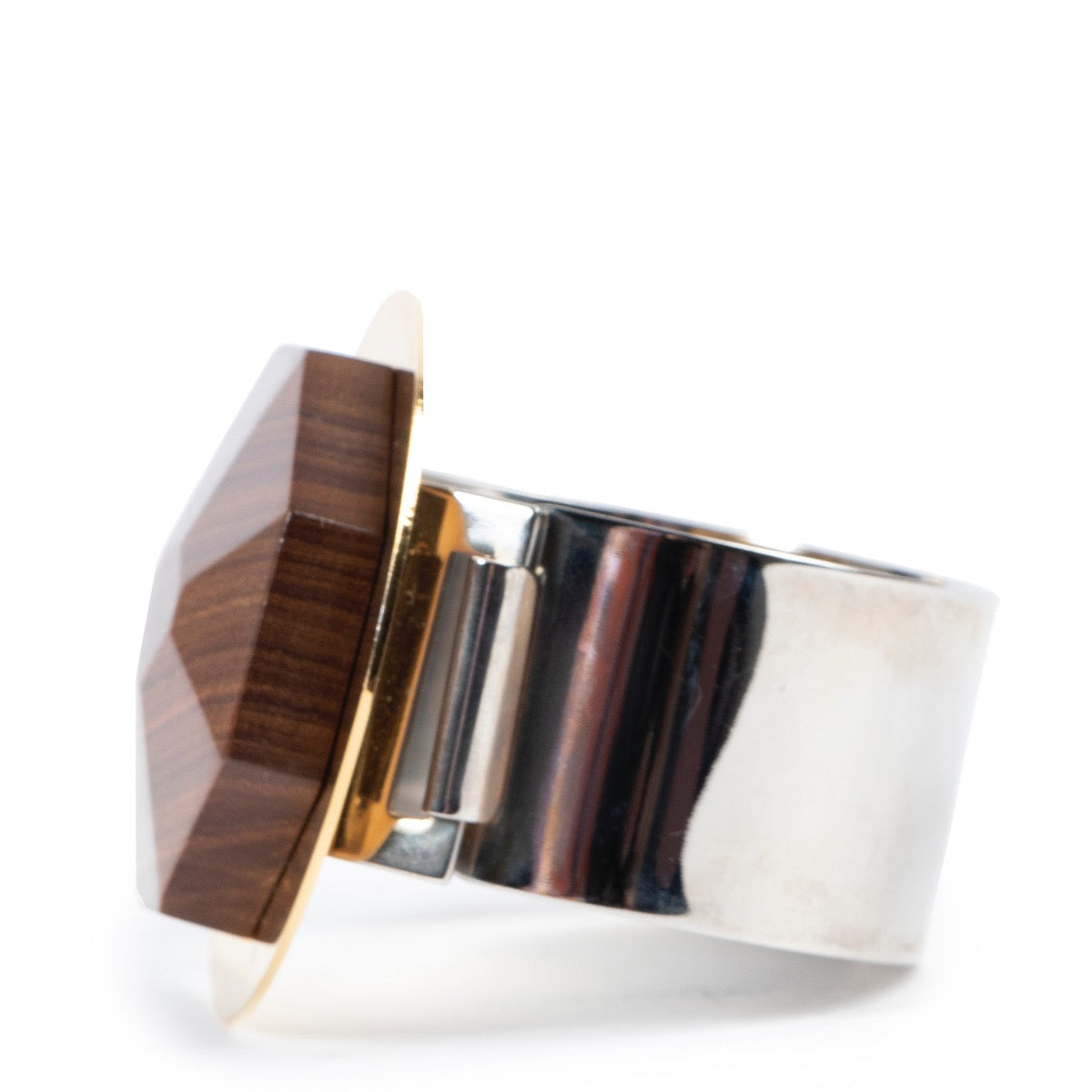 Marni Wood and Resin Bracelet at Labellov online or in store in very good condition.