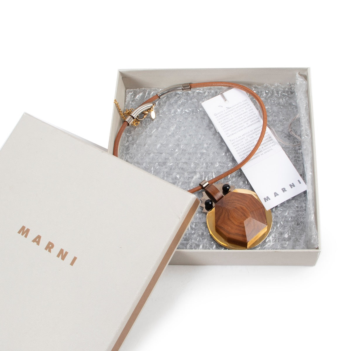 Shop safe online 100% authentic second hand Marni Wood and Resin Necklace at Labellov online or in store.