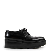 shop safe online at Labellov in Antwerp this 100% authentic second hand Prada Black Platform Brogues - Size 40