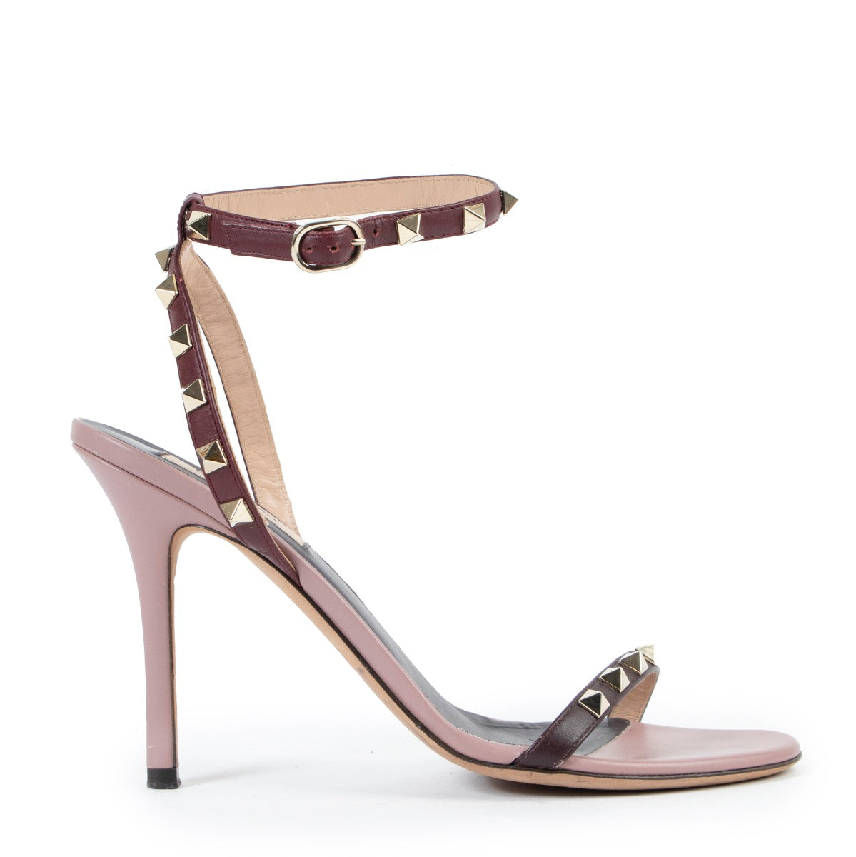 Valentino Purple Rockstud Pumps - Size 38 online or in store at Labellov Antwerp