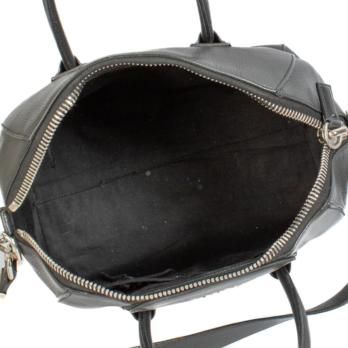 shop 100% authentic second hand Givenchy Black Medium Antigona Bag on Labellov.com
