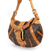 Buy and sell your designer items such as this Louis Vuitton Leonor Monogram Shoulder bag available online or in store at Labellov in Antwerp.