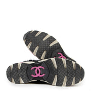 2nd hand vintage Chanel black and pink sneakers