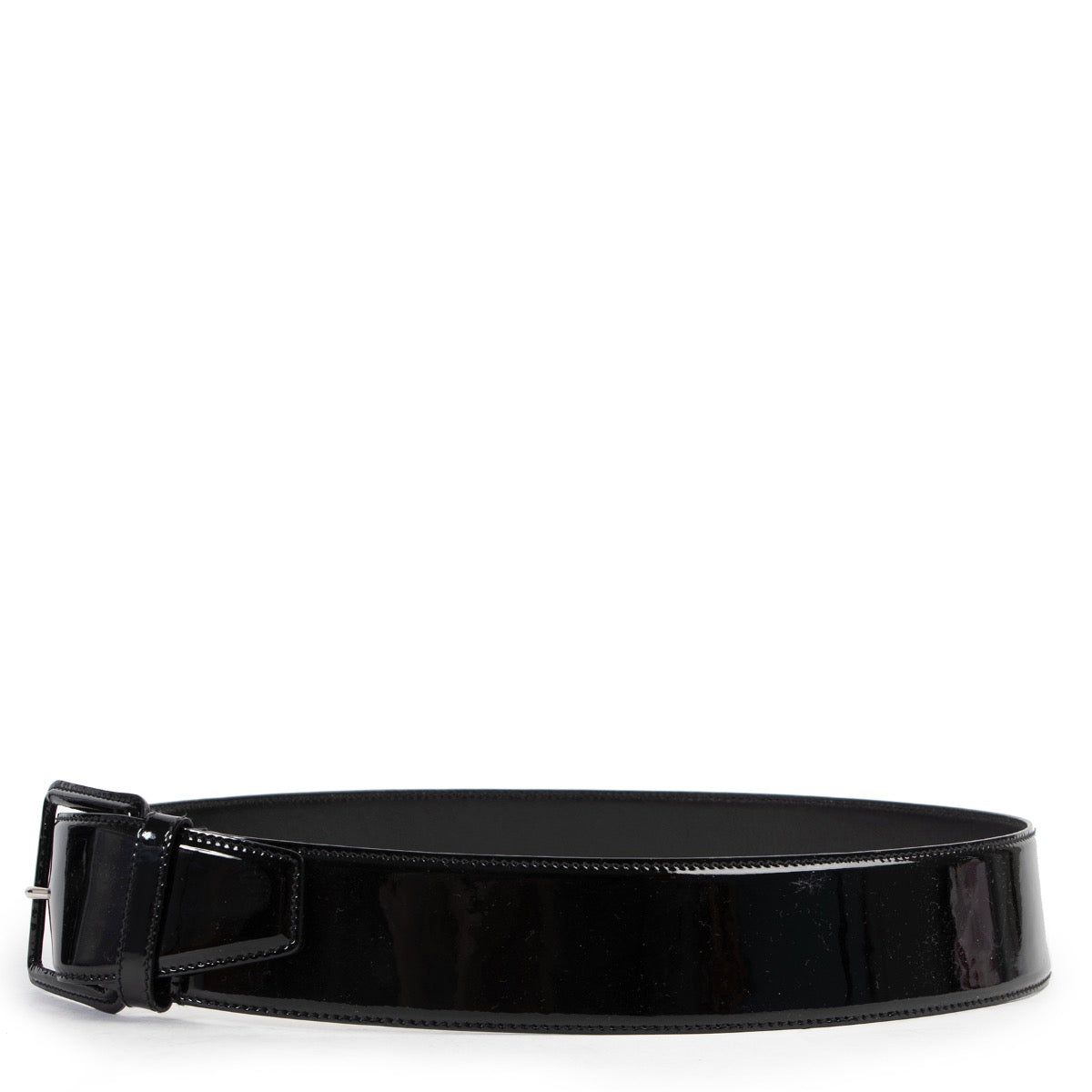 Shop safe online 100% authentic second hand Miu Miu Black Patent Leather Belt - Size 90 in very good excellent condition at the right price at Labellov in Antwerp.