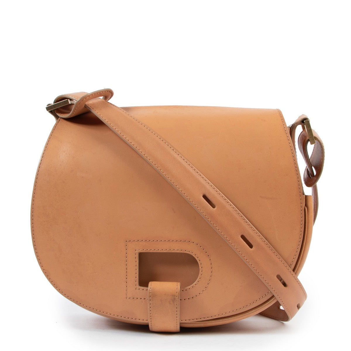 Shop safe online 100% authentic second hand Delvaux Nude Kate GM Crossbody Bag at the right price at labellov in Antwerp.