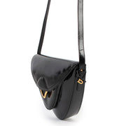 Shop safe online 100% authentic second hand Delvaux Black Patent Leather Triangle Crossbody Bag in very good condition at the right price at Labellov in Antwerp.