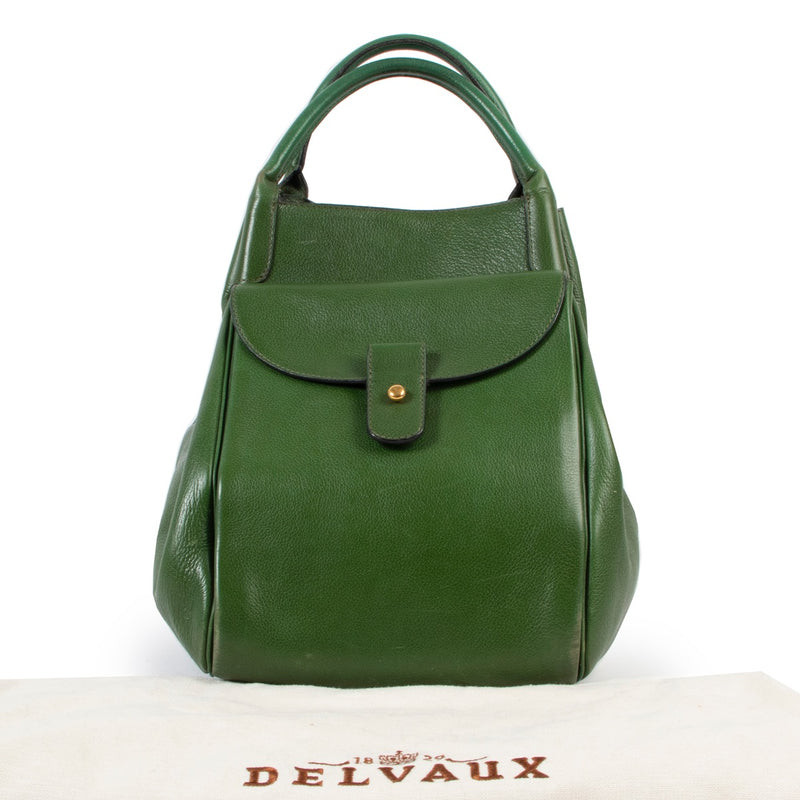 Shop safe online 100% authentic second hand Delvaux Green Shoulder bag in very good condition at the right price at Labellov in Antwerp.
