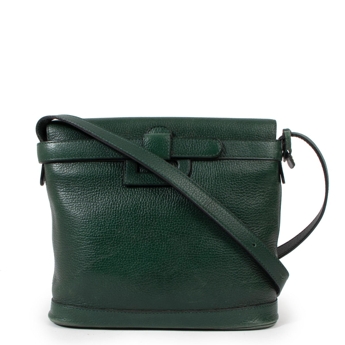 Buy an authentic second hand Delvaux Vintage Green Leather Crossbody bag in good condition at Labellov