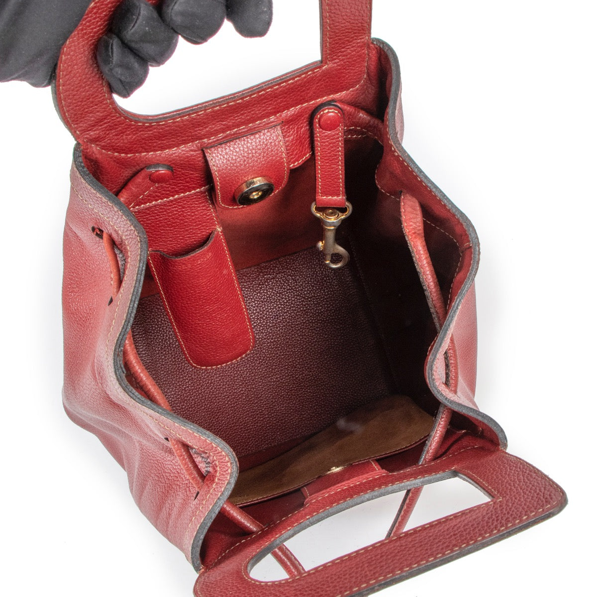 Buy an authentic second hand Delvaux Burgundy Leather Punch Shoulder Bag in very good condition at Labellov