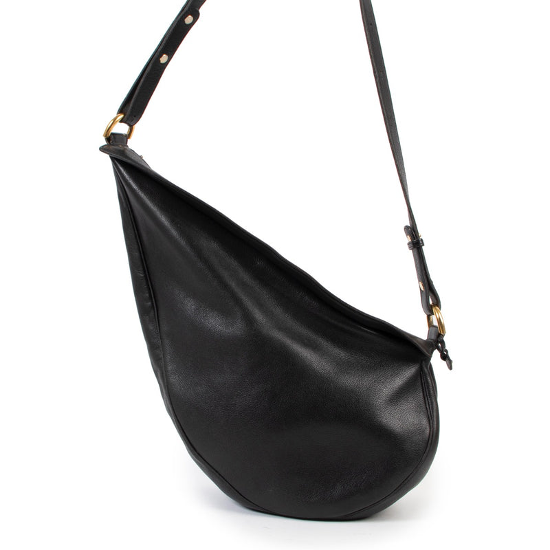 Shop safe online 100% authentic second hand Delvaux Black Leather Acacia Crossbody Bag at Labellov in Antwerp.