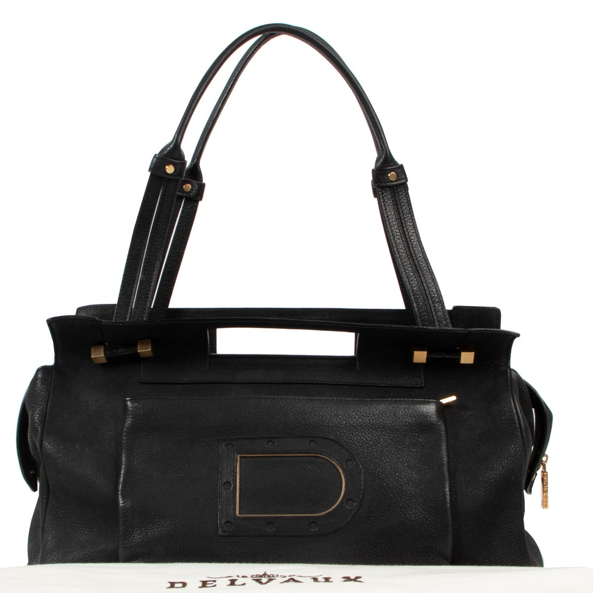 Buy this Delvaux Black Benjamin Shoulder Bag at Labellov for a reasonable price online or in store. Bring your items in an we will do the rest at Labellov Antwerp