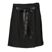 Shop safe online at Labellov in Antwerp this 100% authentic second hand Burberry Black Linen Skirt - Size EU 34