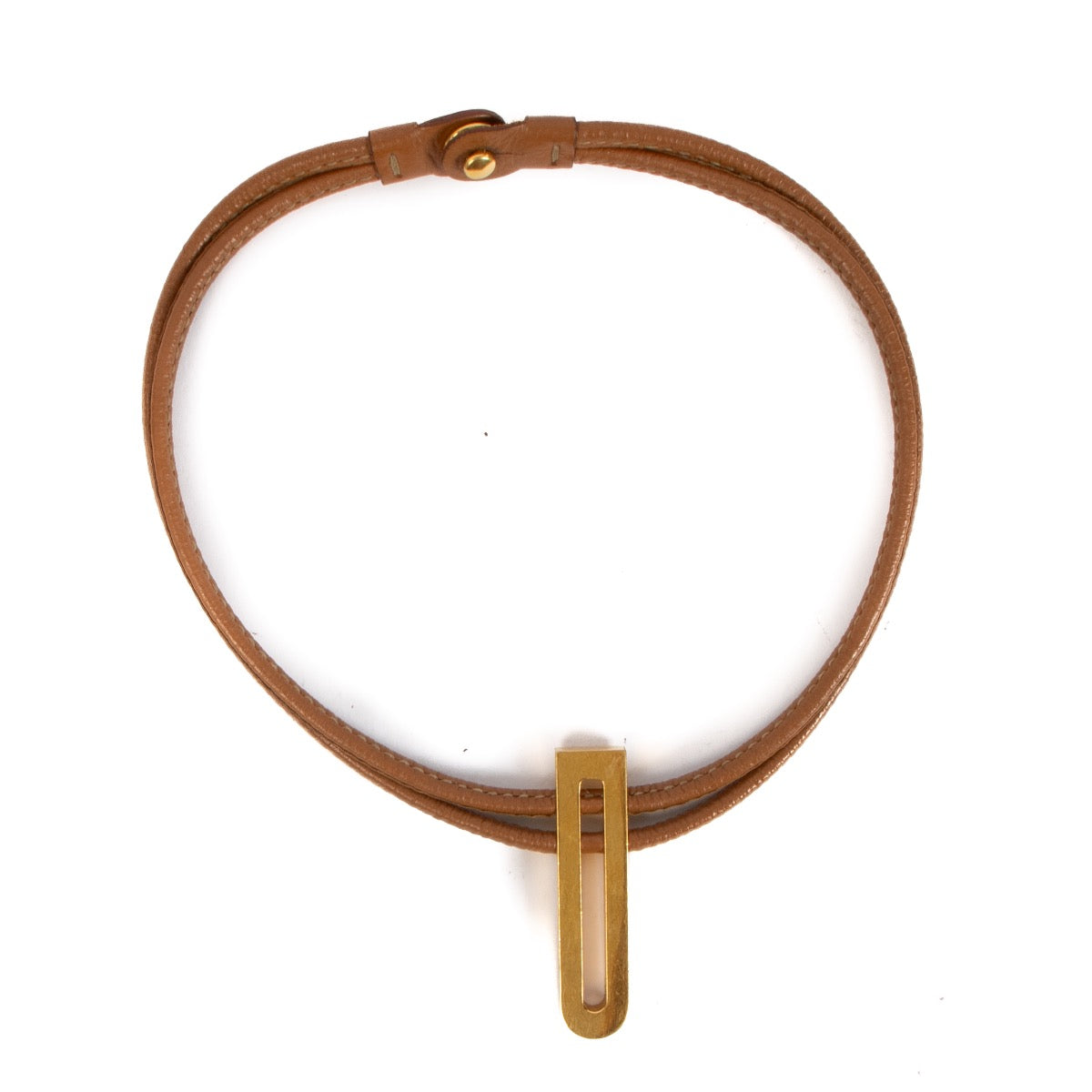 Shop safe online at Labellov in Antwerp, Brussels and Knokke this 100% authentic second hand Delvaux Cognac Leather Necklace