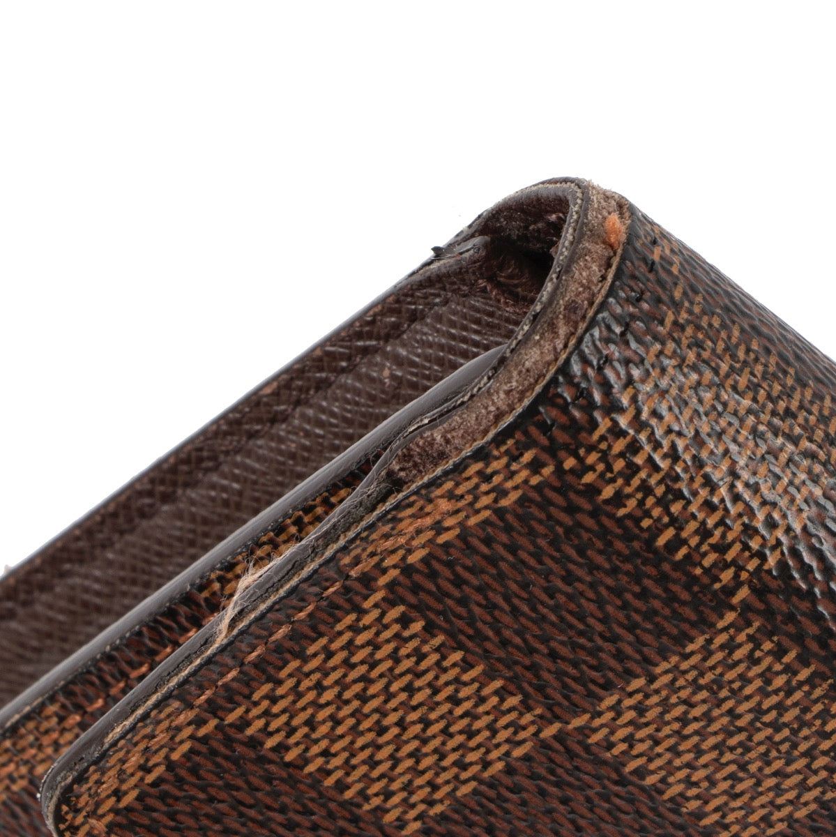 Shops safe online at Labellov in Antwerp this 100% authentic second hand Louis Vuitton Porte-Tresor Etui Papiers Damier Ebene Wallet