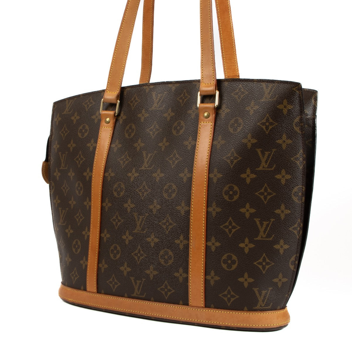 Shop safe online at Labellov in Antwerp, Brussels and Knokke this 100% authentic second hand Louis Vuitton Monogram Babylone Shoulder bag