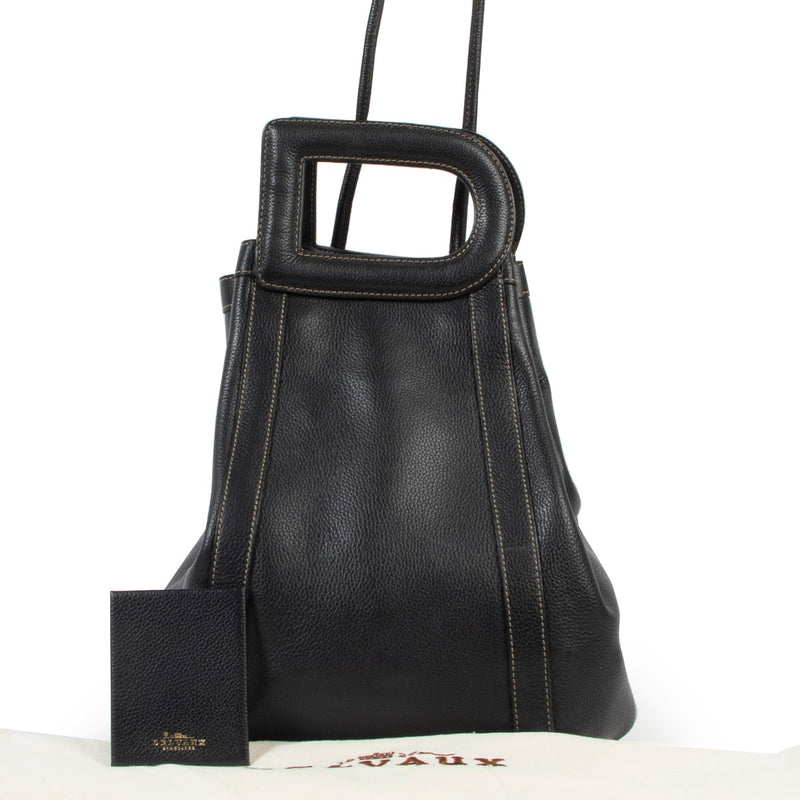 Original Delvaux Black Punch Leather Shoulder bag in very good condition on Labellov vintage site for 2nd hand designer bags