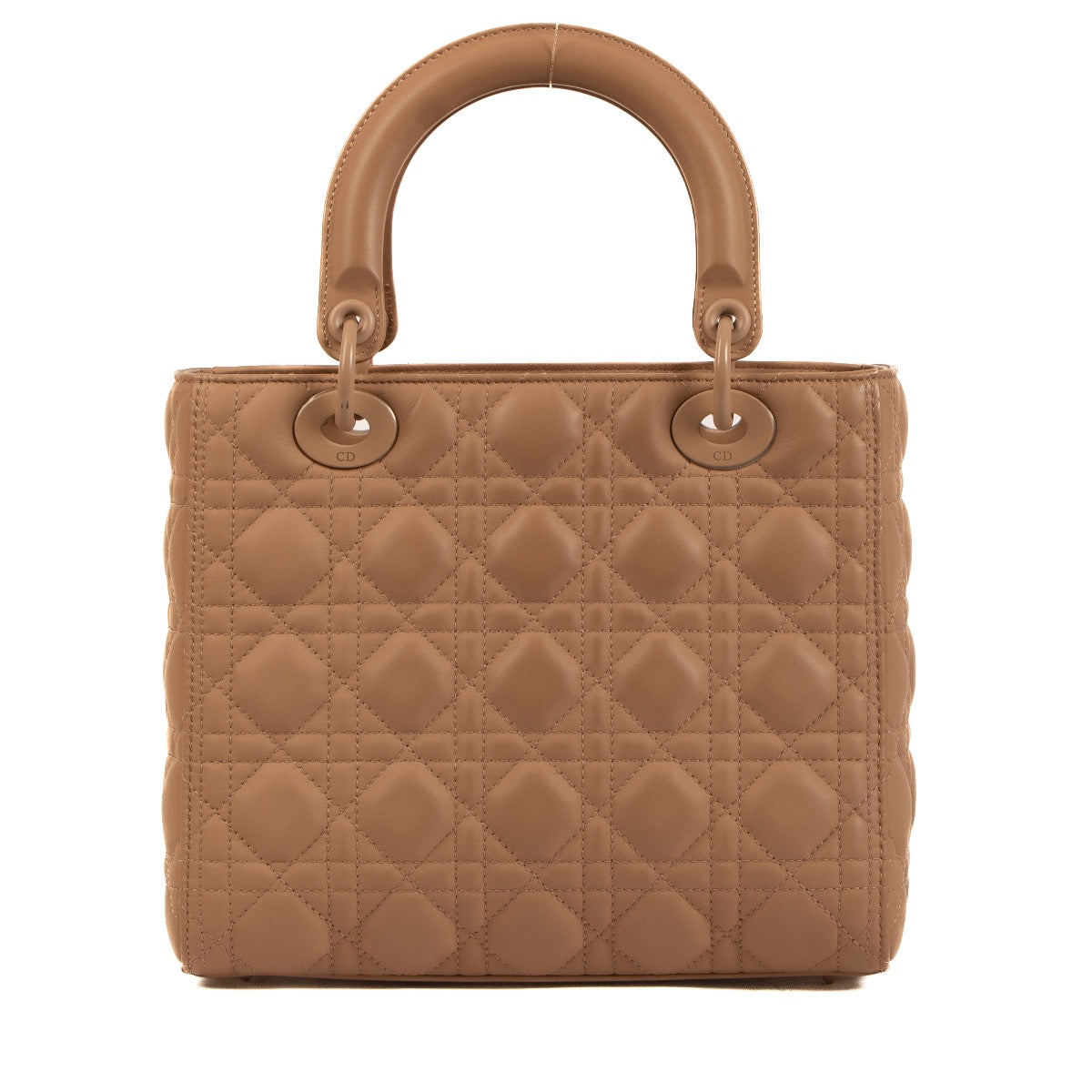 Shop safe online at labellov in Antwerp, Brussels and Knokke this 100% authentic second hand Dior Blush Ultramatte Medium Lady Dior Bag
