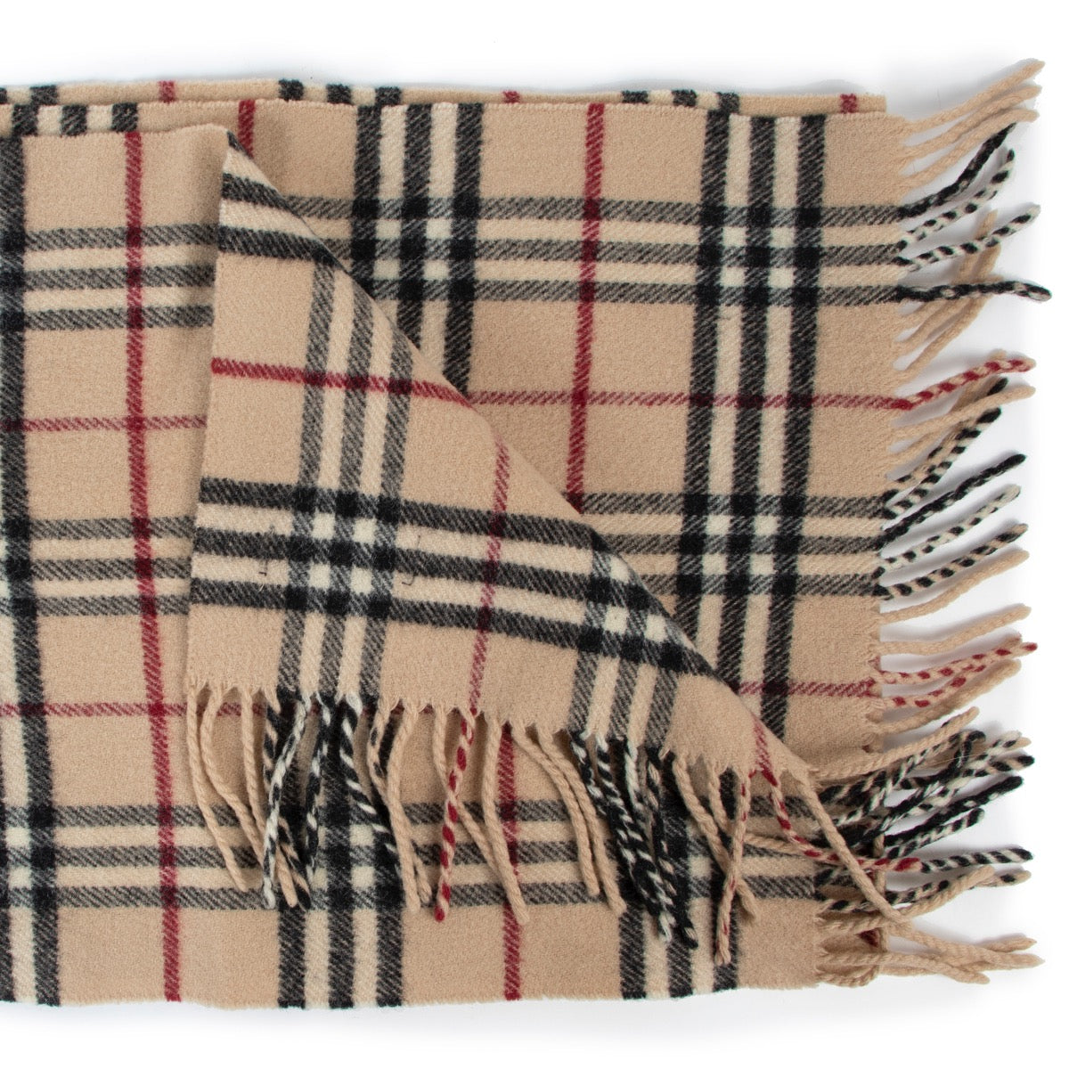 Shop safe online at Labellov in Antwerp this 100% authentic second hand Burberry Checked Lambswool Scarf