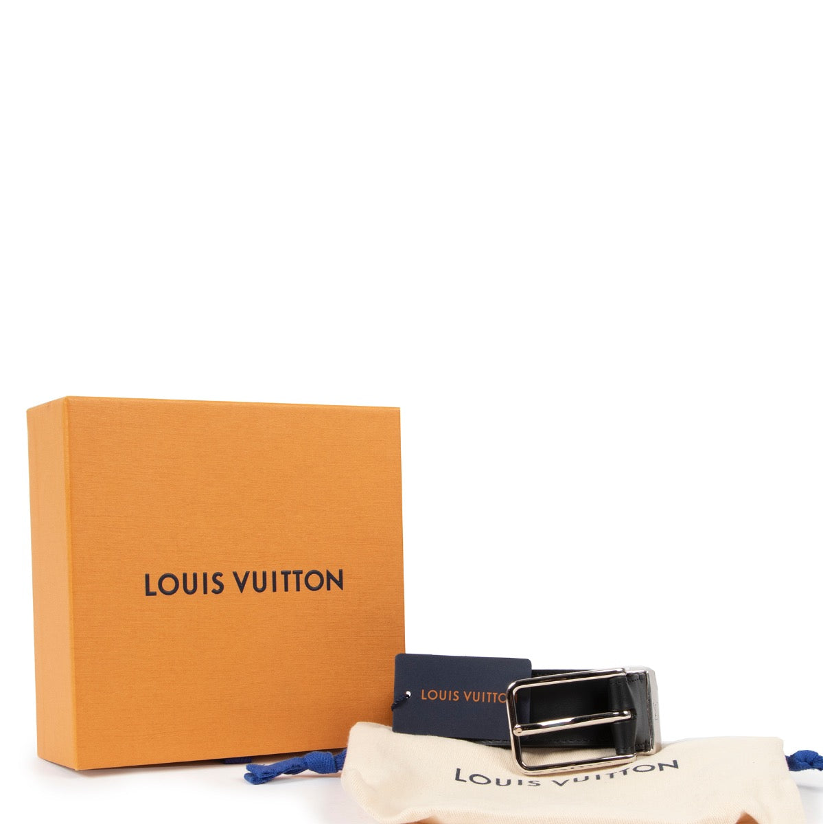 Shop safe online at Labellov in Antwerp this 100% authentic second hand Louis Vuitton Black Belt
