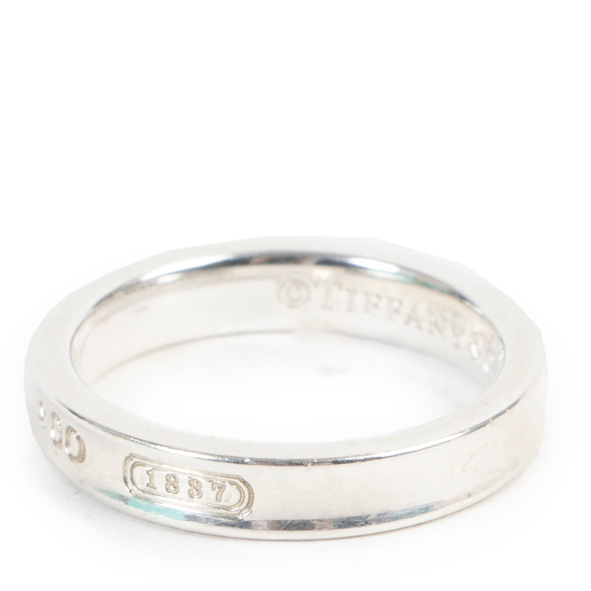 Get this Tiffany & Co 1837™ Ring in Silver, Narrow - Size 55 at Labellov in very good condition online or in store