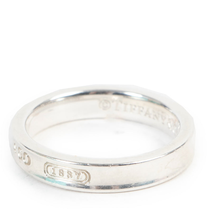 Get this Tiffany & Co 1837™ Ring in Silver, Narrow - Size 55 at Labellov in very good condition online or in store