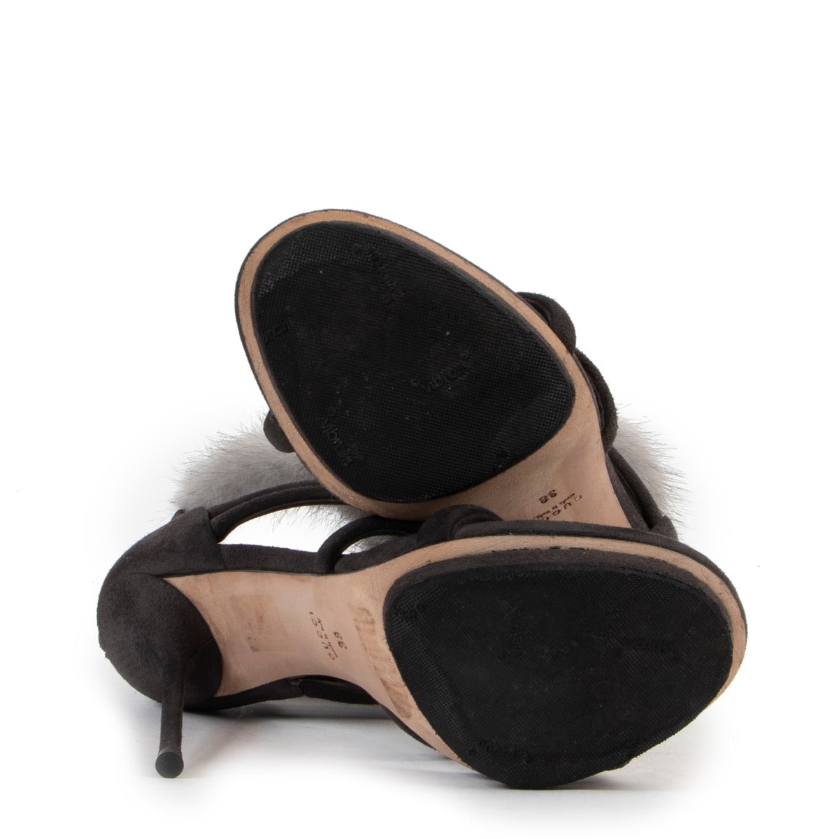 Original Gucci Black Suede Pumps in Size 38 with good price on Vintage preloved items site