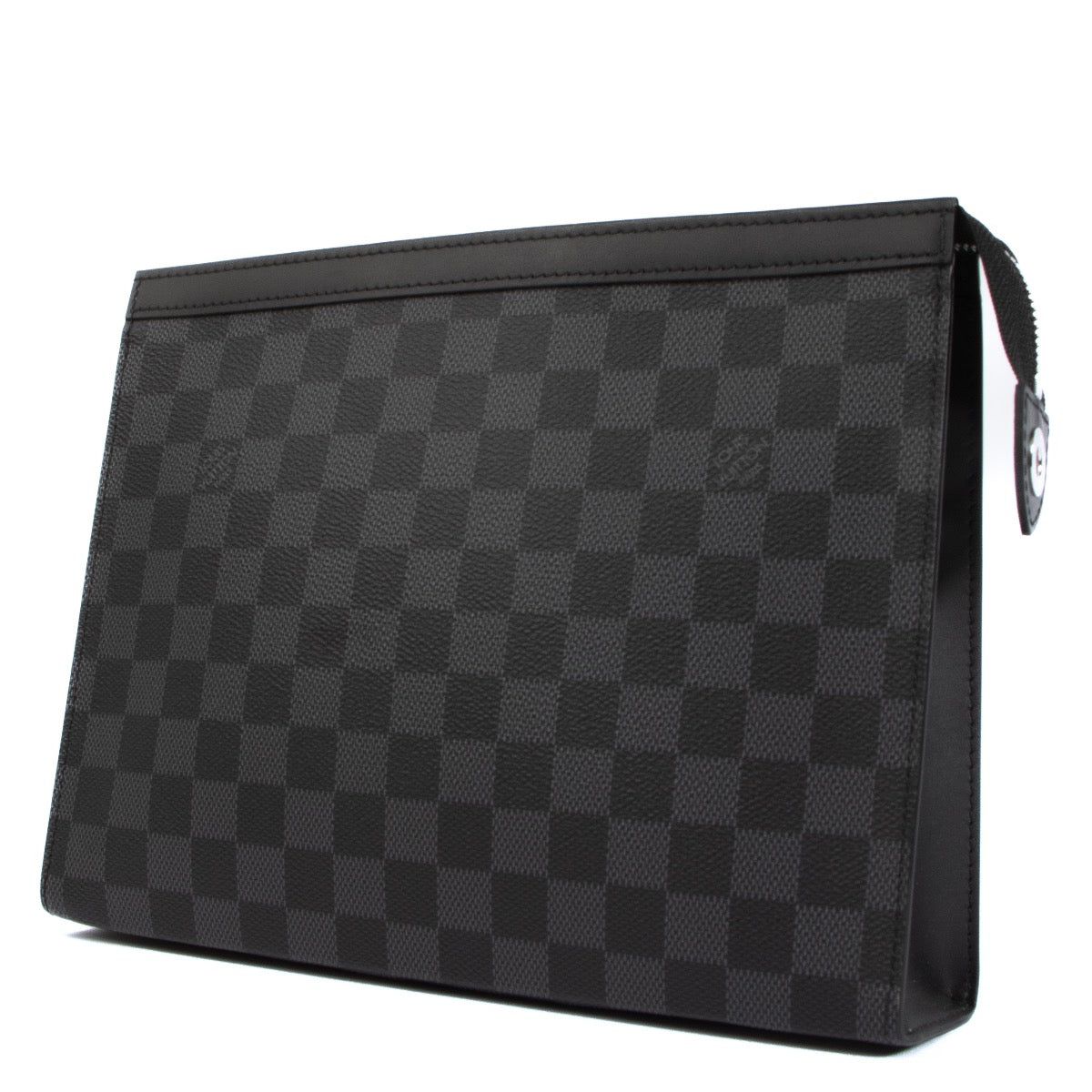 Shop safe online at Labellov in Antwerp, Brussels and Knokke this 100% authentic second hand Louis Vuitton Damier Graphite Canvas Pochette Voyage MM