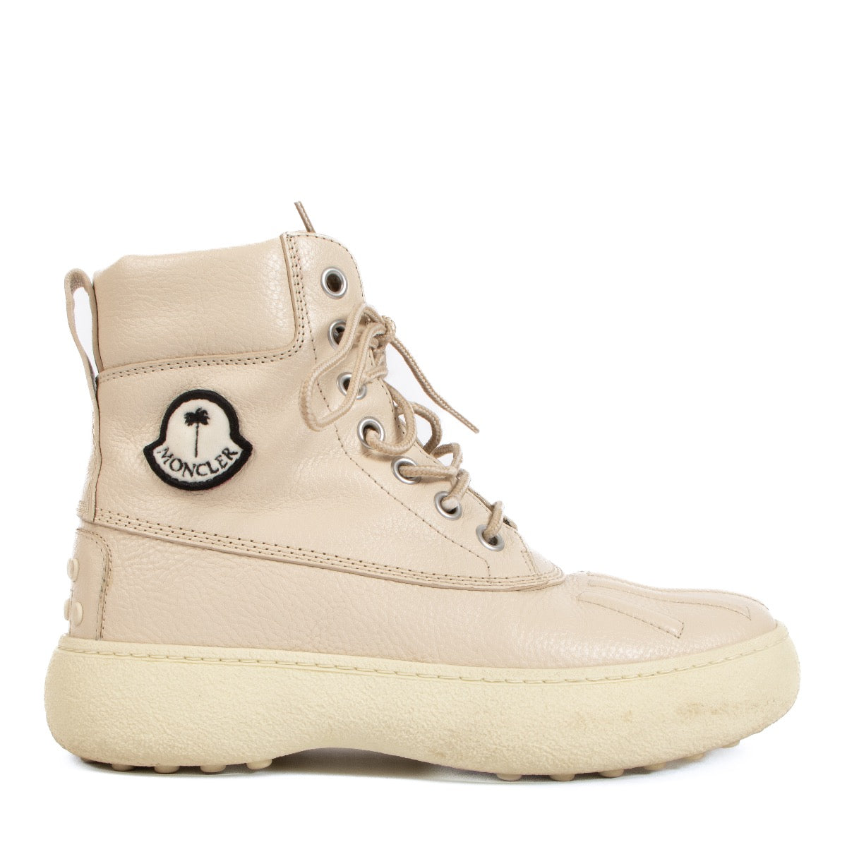 Shop safe online at Labellov in Antwerp, Brusselse and Knokke these 100% authentic second hand Moncler Genius x Tods x Palm Angels Cream Leather Boots - size 38