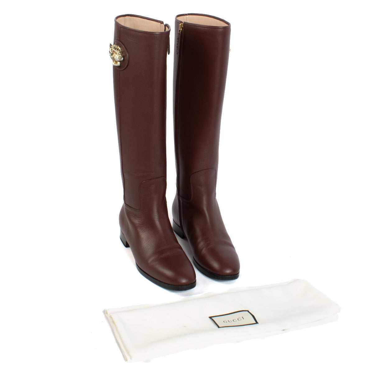Shop safe online at Labellov in Antwerp, Brussels and Knokke these 100% authentic second hand Gucci Burgundy Leather Riding Boots - size 37