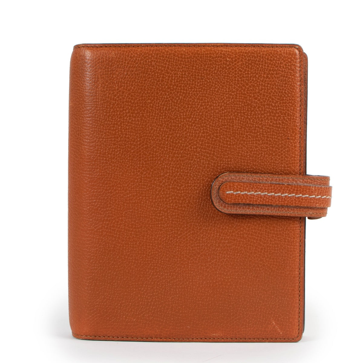 Shop now your favorite 100% authentic Delvaux accessories, at Labellov.