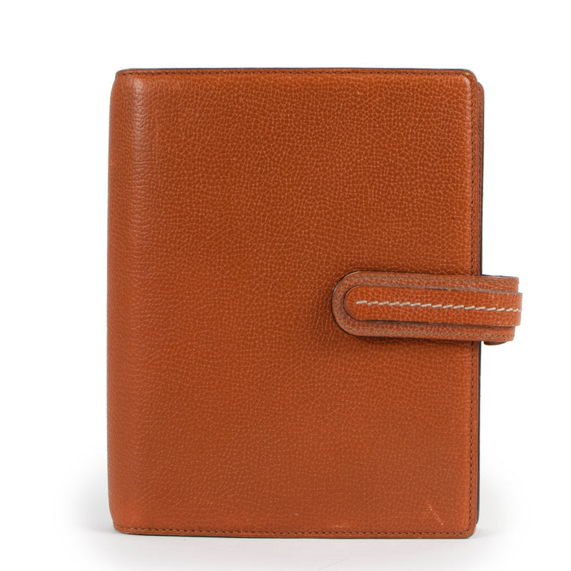 Shop now your favorite 100% authentic Delvaux accessories, at Labellov.