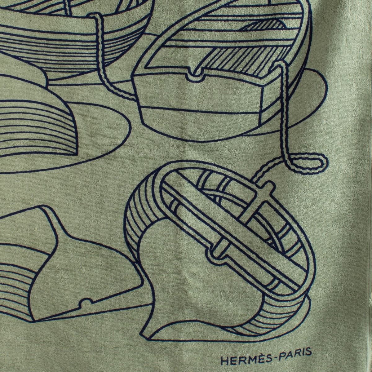 authentic preloved Hermès Green Beach Towel on Labellov.com