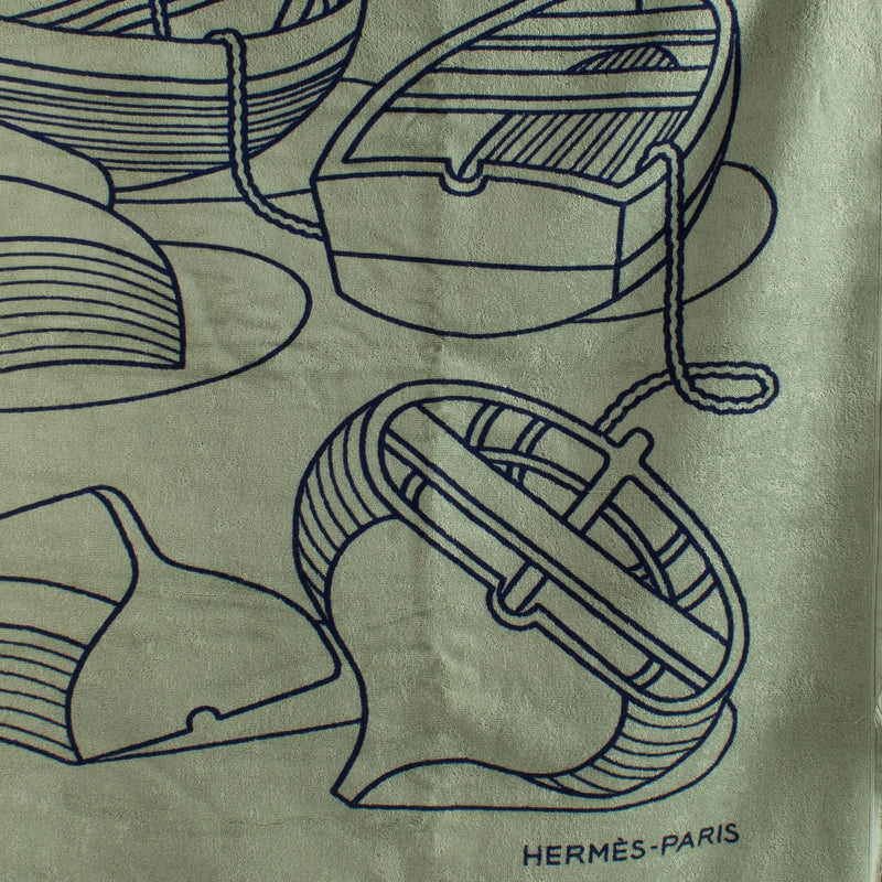authentic preloved Hermès Green Beach Towel on Labellov.com