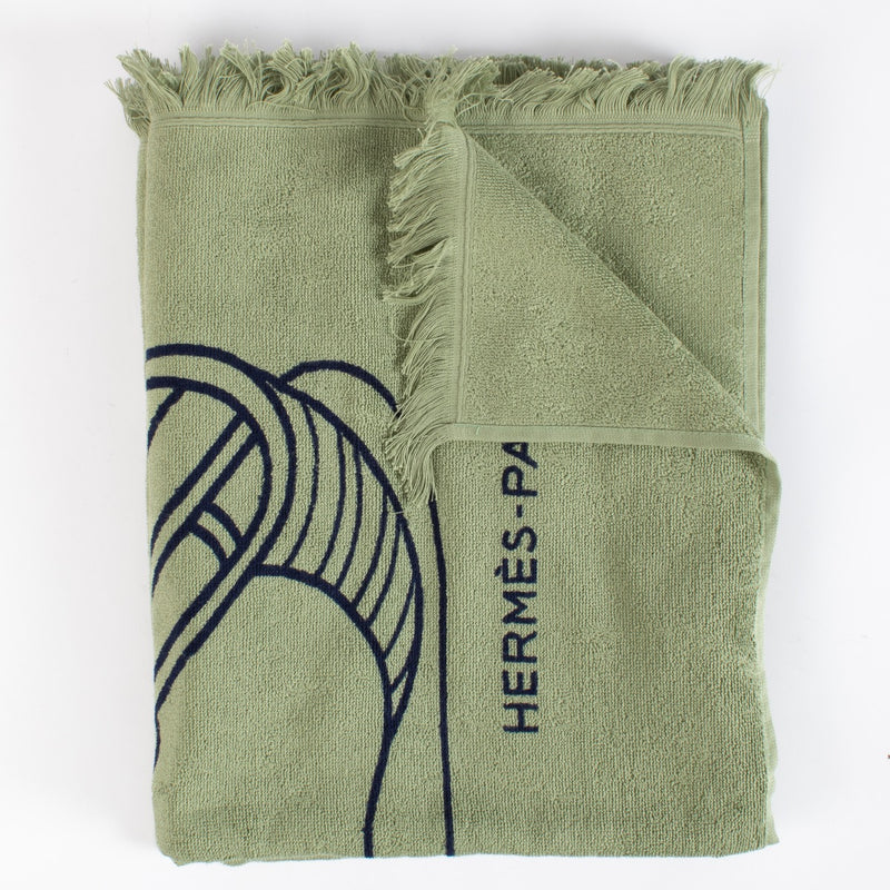 authentic preloved Hermès Green Beach Towel on Labellov.com