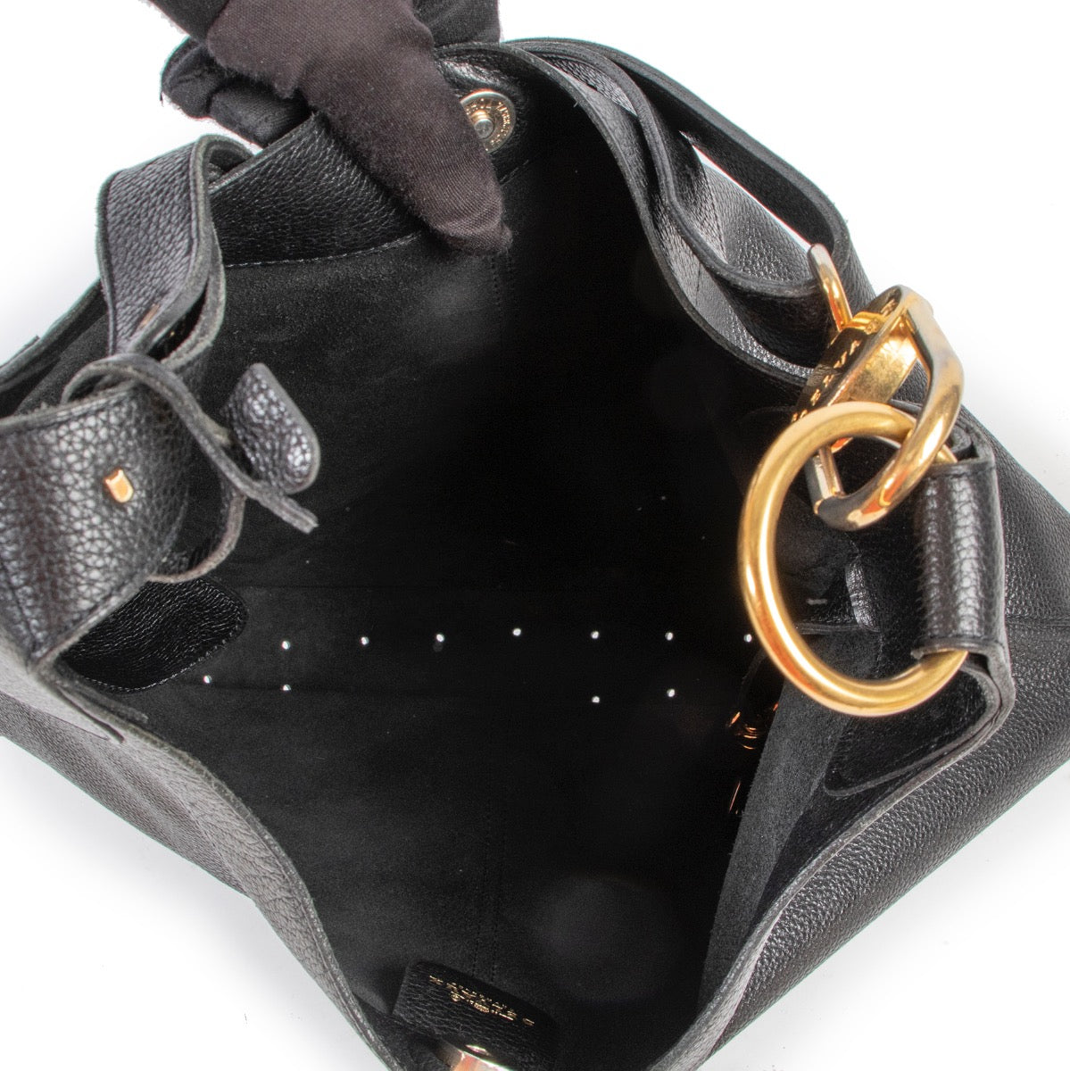 Get this Delvaux Black Satan Shoulder Bag at Labellov now online or in store for a reasonable price and in good condition