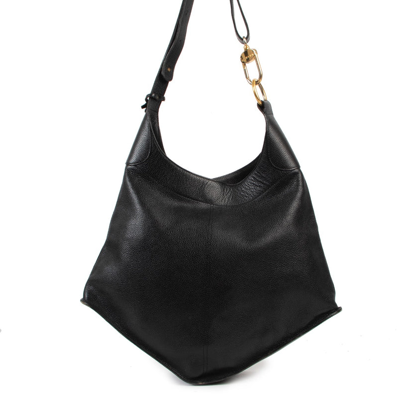 Get this Delvaux Black Satan Shoulder Bag at Labellov now online or in store for a reasonable price and in good condition